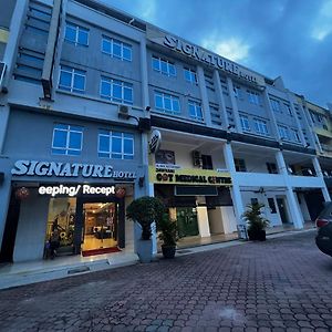 Signature Hotel